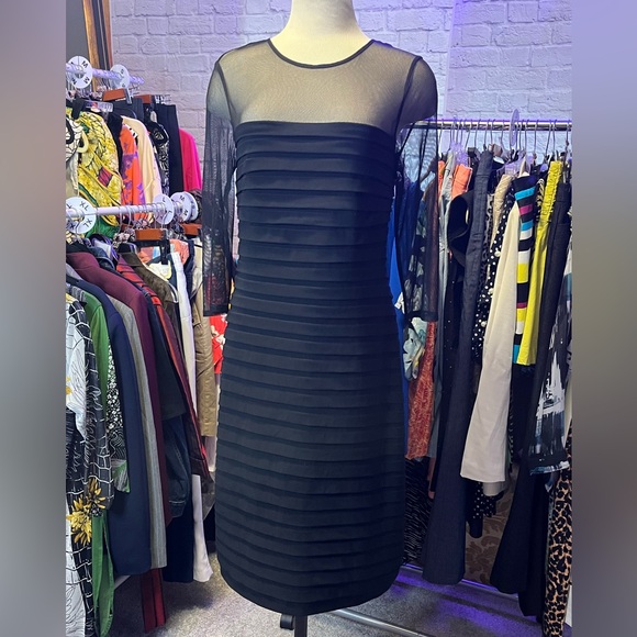 Adrianna Papell Dresses & Skirts - P0019.   Adrianna Papell little black dress